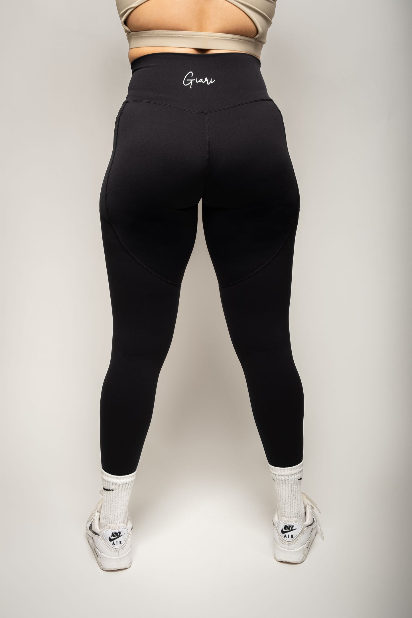 THE BASIC LEGGINGS