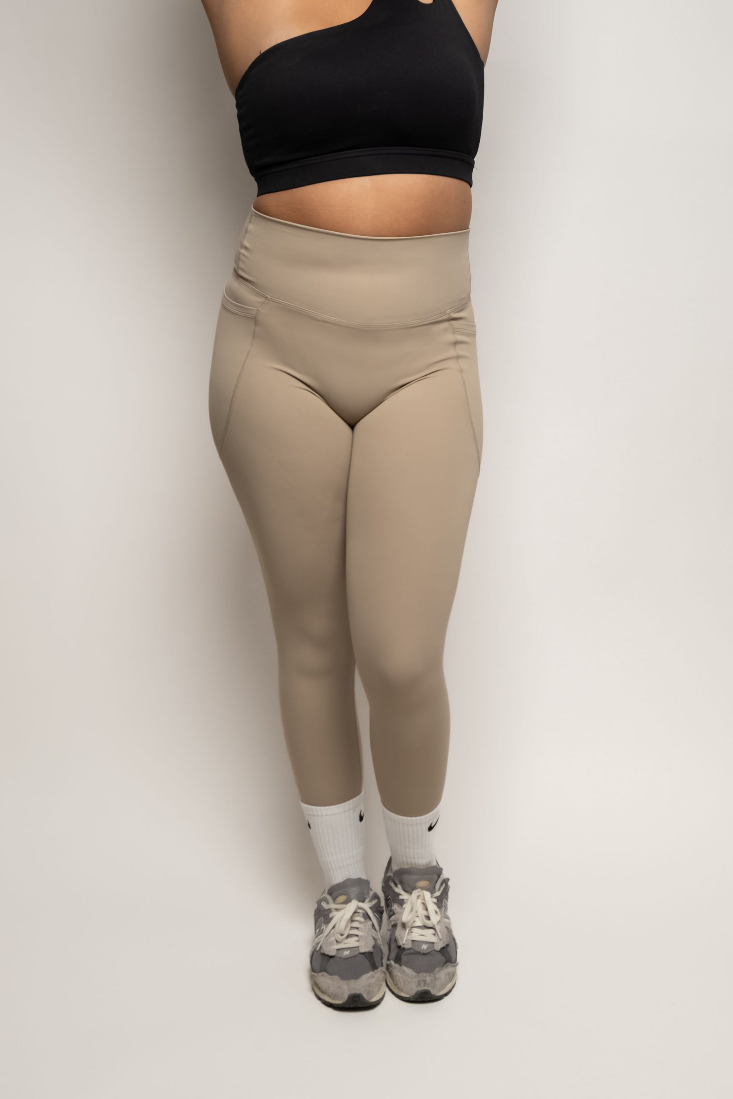THE BASIC LEGGINGS