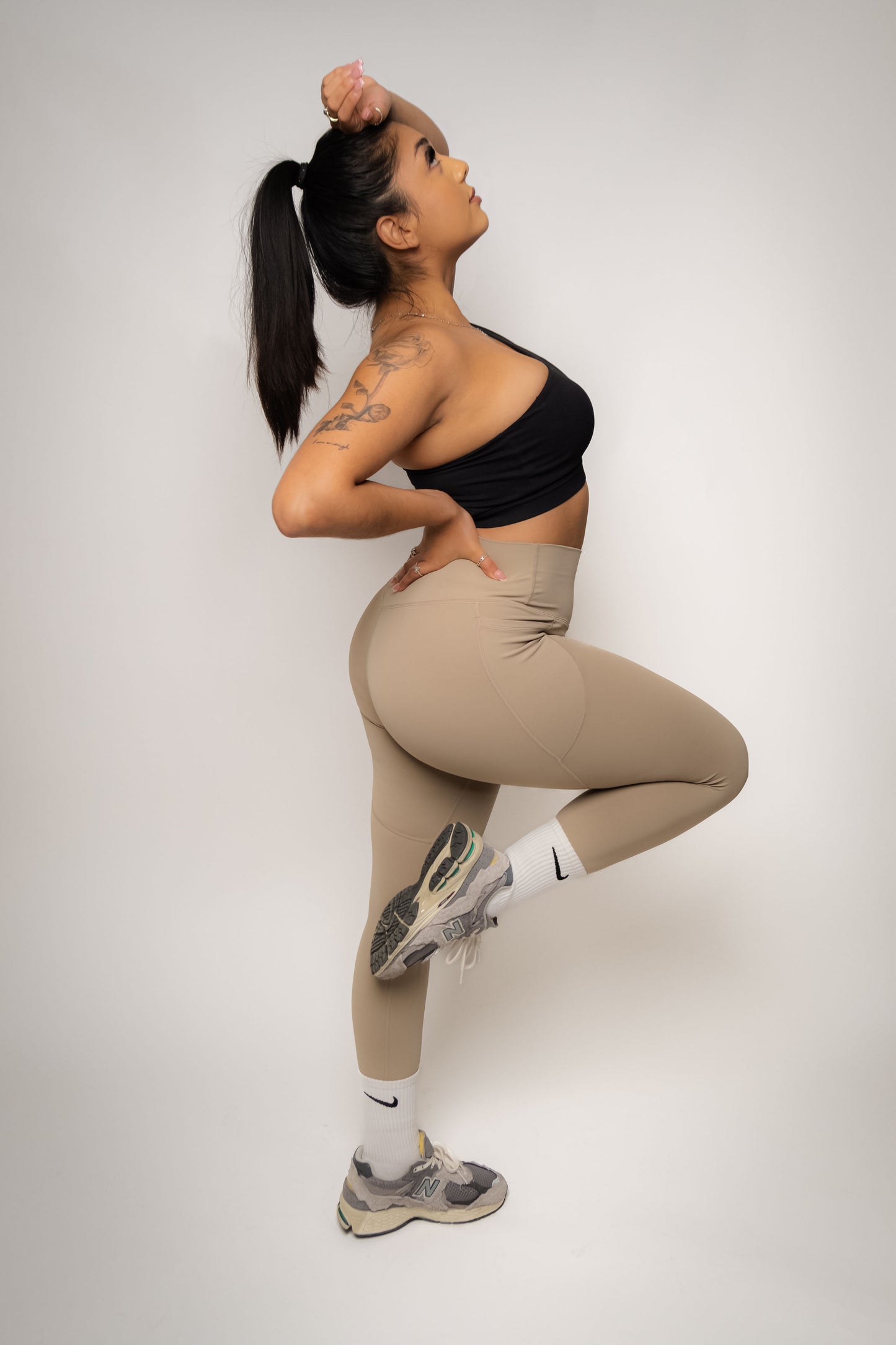 THE BASIC LEGGINGS