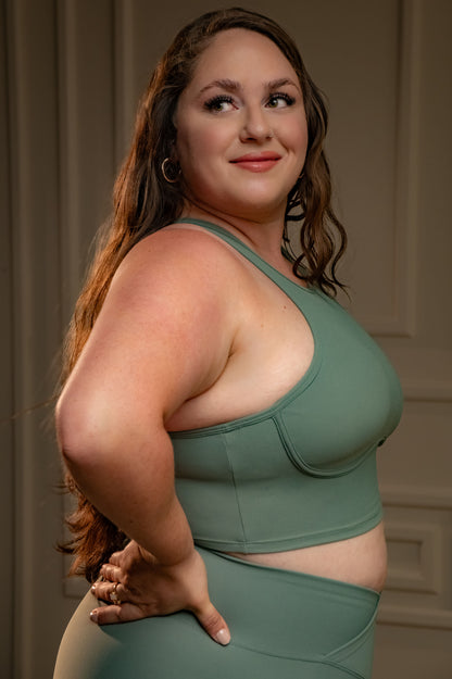 EARTHLY HALTER